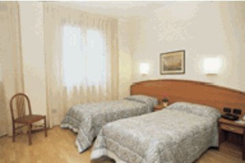 Италия Hotel Sant'Angelo Lodigiano, Экстерьер